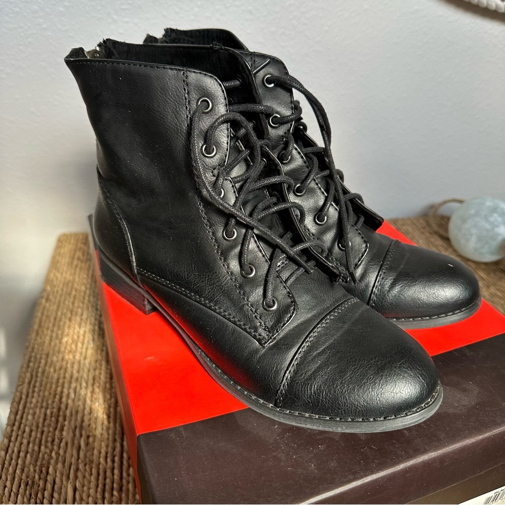 Guess Black Lace-Up Combat Boots